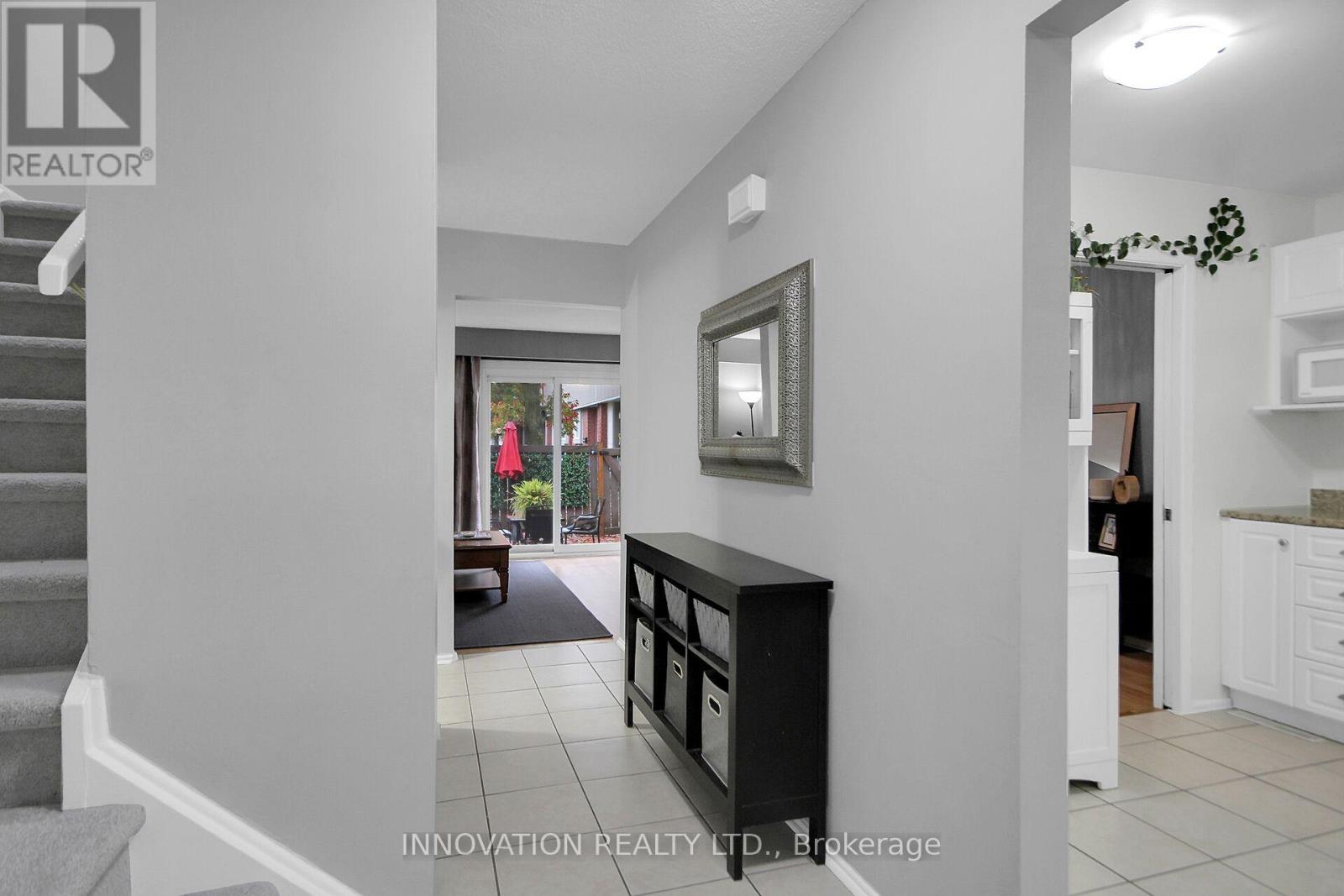 3921d Old Richmond Road, Ottawa, Ontario K2H 8T9 - Photo 4 - X14080192