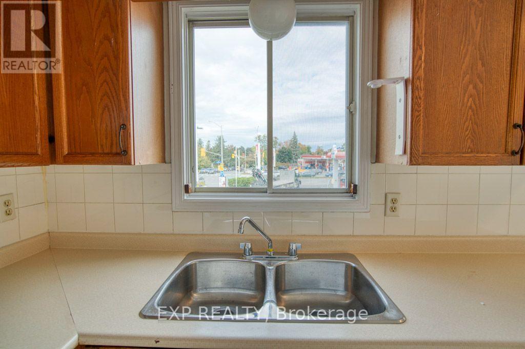 815 A Maitland Avenue, Ottawa, Ontario  K2A 2S2 - Photo 26 - X14080358