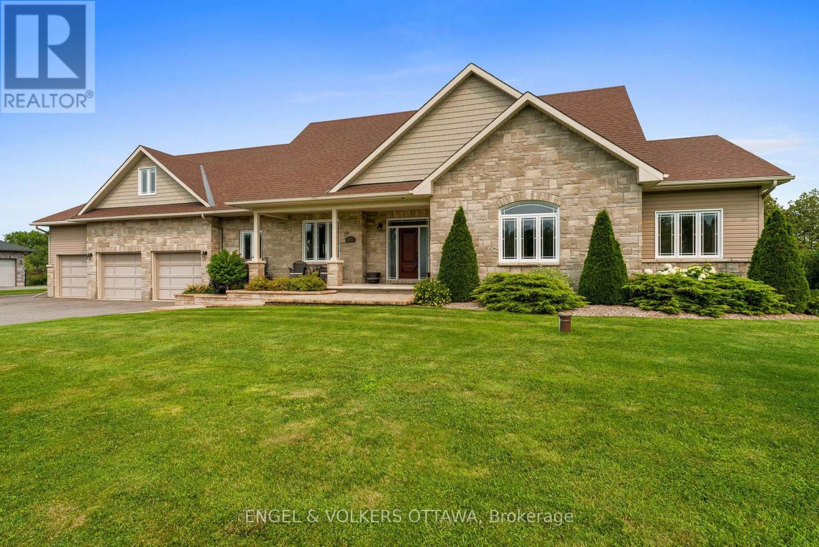 5579 LOMBARDY DRIVE, Ottawa, Ontario