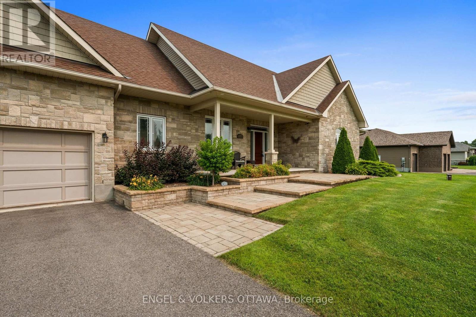 5579 Lombardy Drive, Ottawa, Ontario K0A 2W0 - Photo 3 - X14080468