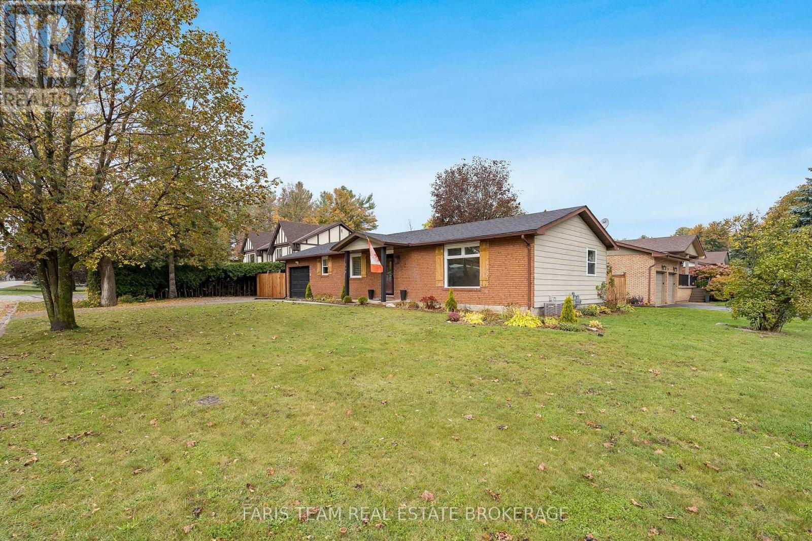 238 Mccrea Drive, Clearview, Ontario  L0M 1S0 - Photo 2 - S14080310