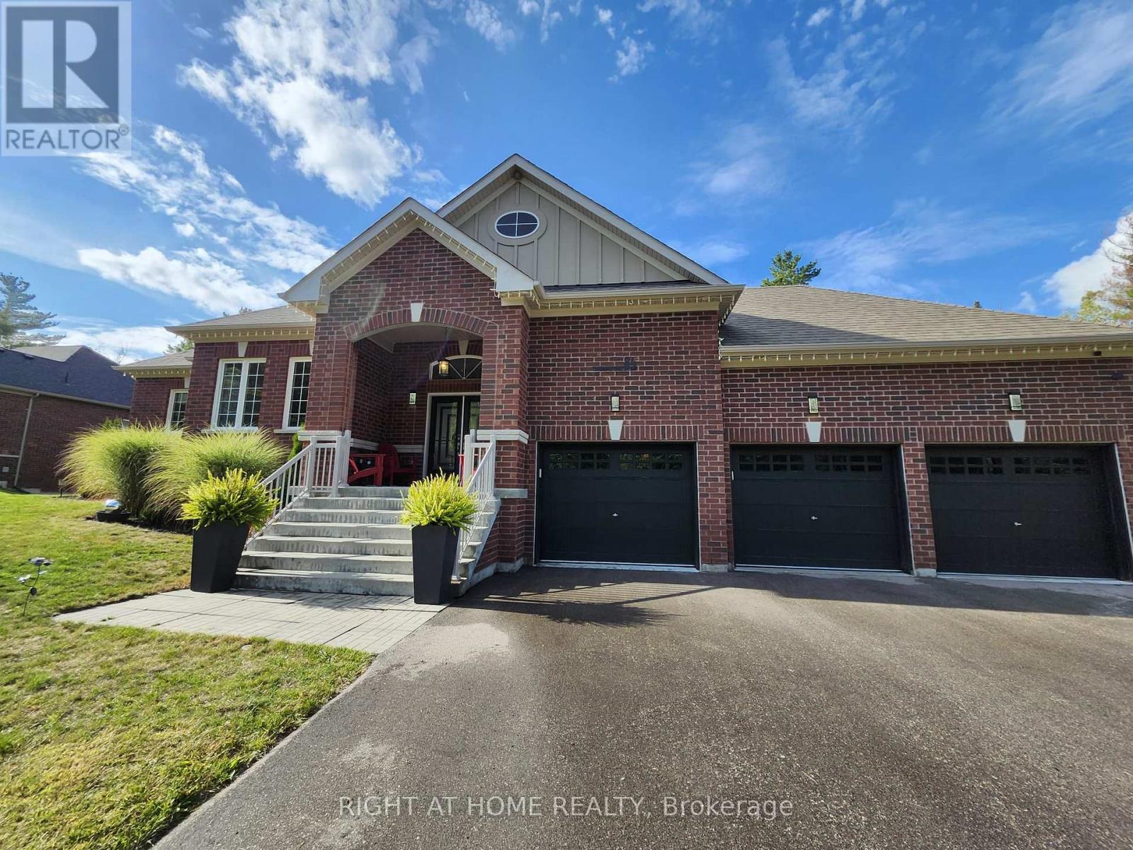 84 DIAMOND VALLEY DRIVE, oro-medonte (sugarbush), Ontario