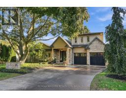 13 ROYAL HENLEY BOULEVARD, St. Catharines, Ontario