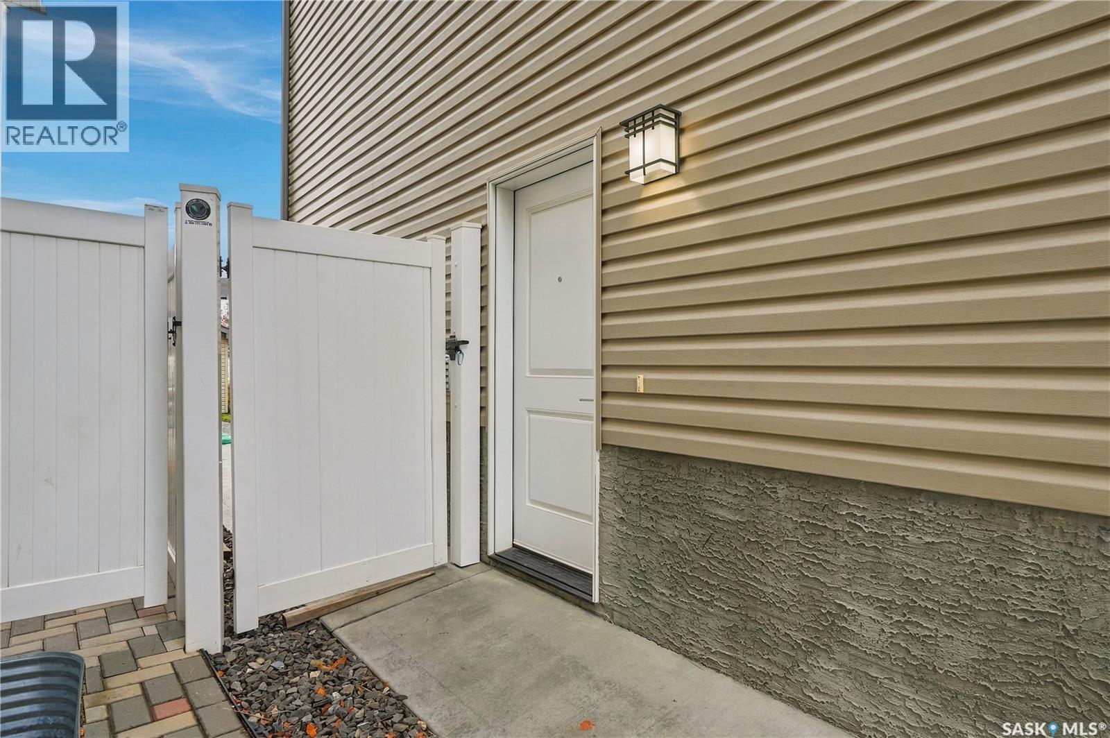 3241 Green Water Drive, Regina, Saskatchewan  S4V 3R6 - Photo 45 - SK051151