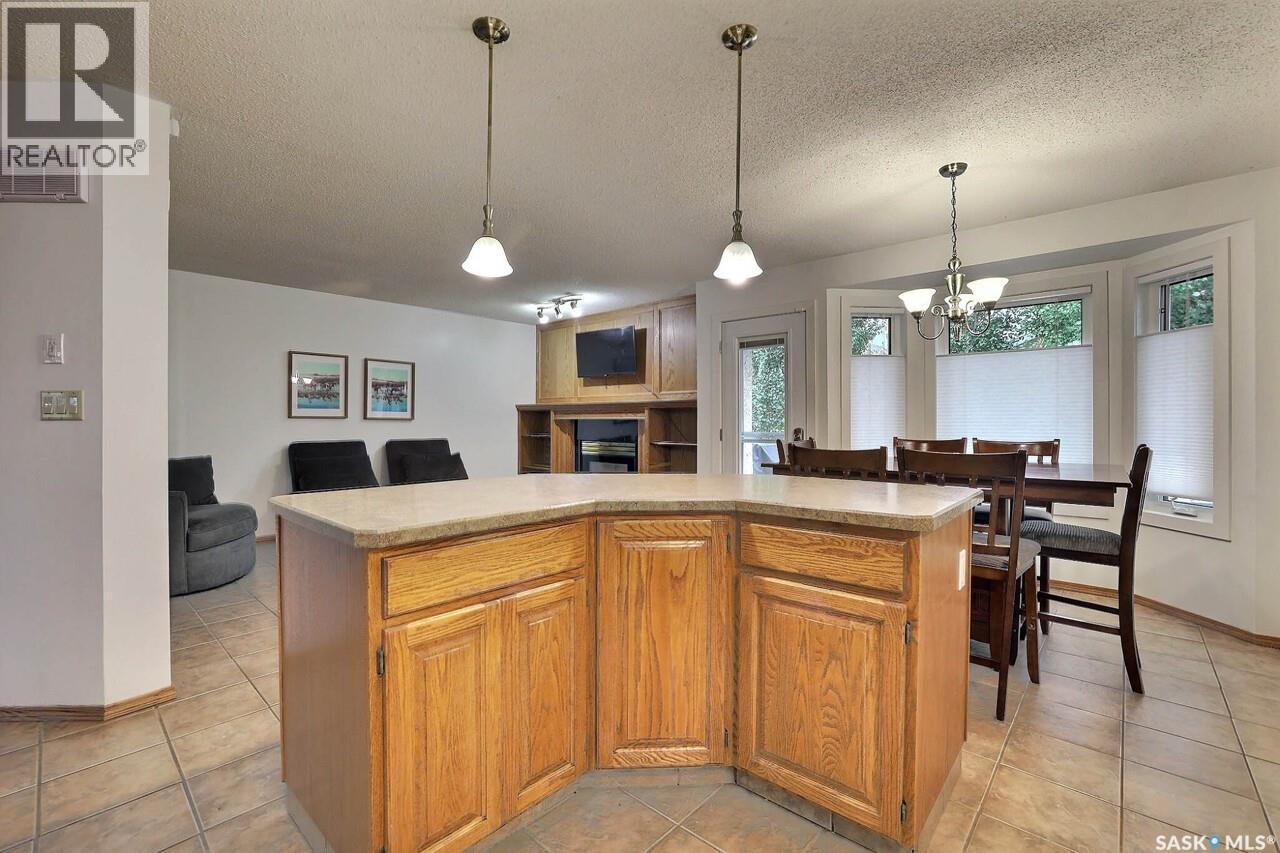 242 Par Place N, Regina, Saskatchewan  S4Y 1H3 - Photo 12 - SK051058