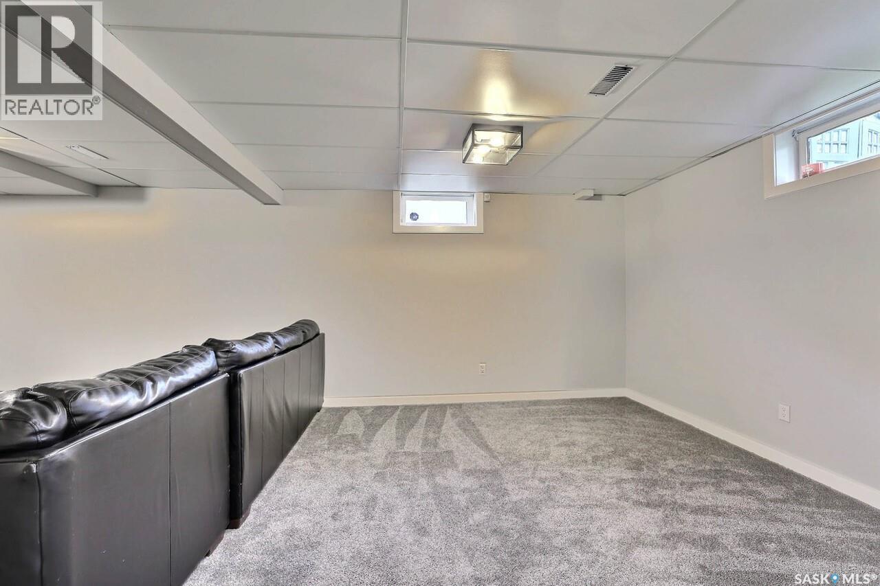 242 Par Place N, Regina, Saskatchewan  S4Y 1H3 - Photo 29 - SK051058