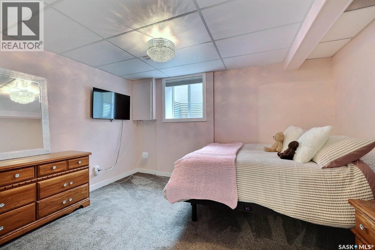 242 Par Place N, Regina, Saskatchewan  S4Y 1H3 - Photo 32 - SK051058