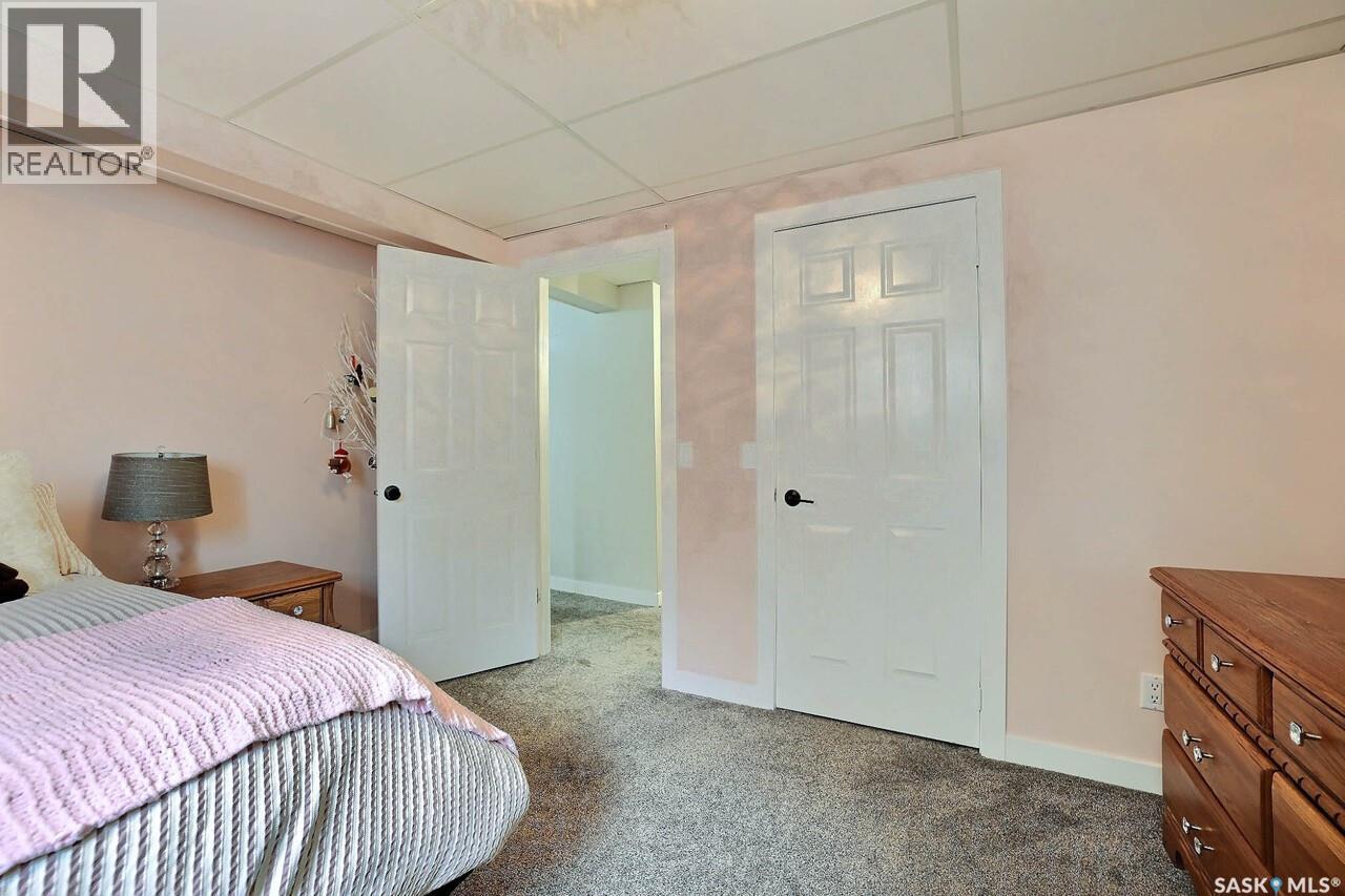 242 Par Place N, Regina, Saskatchewan  S4Y 1H3 - Photo 33 - SK051058