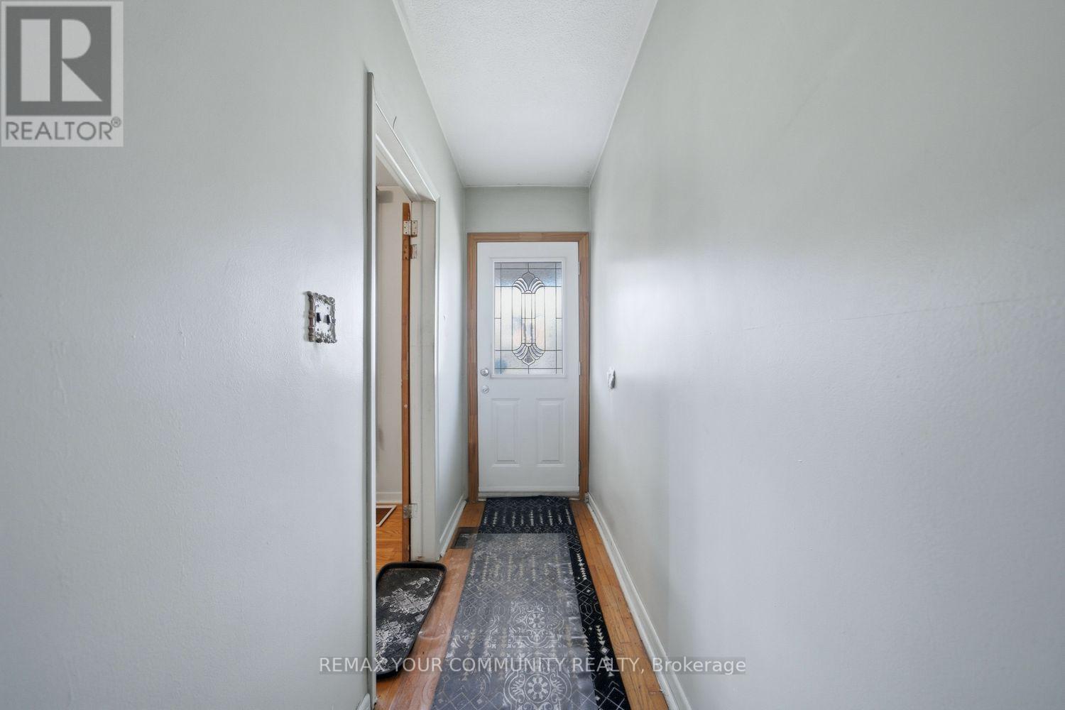 279 Mcroberts Avenue, Toronto, Ontario  M6E 4P8 - Photo 2 - W14080336