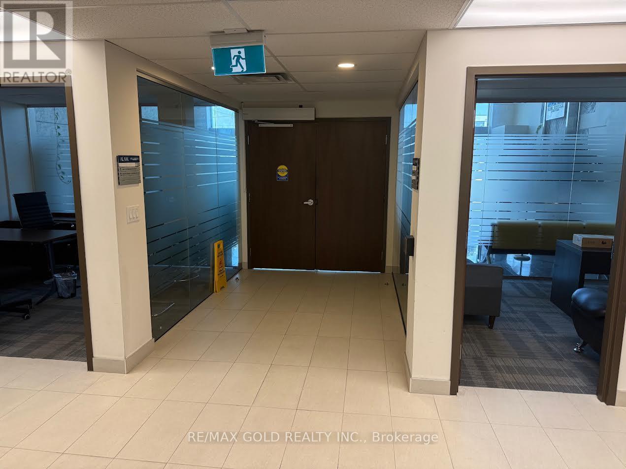 #101,102,104 - 5100 Dixie Road, Mississauga, Ontario  L4W 1C9 - Photo 6 - W14080398