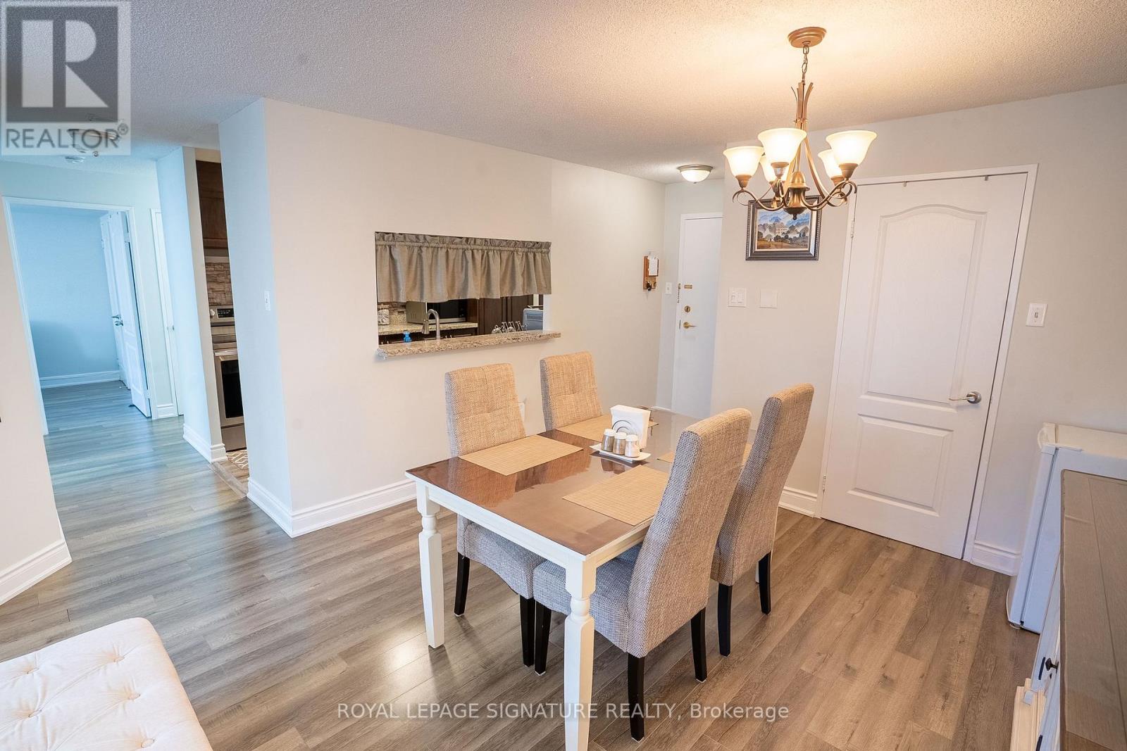 212 - 4185 Shipp Drive, Mississauga, Ontario  L4Z 2Y8 - Photo 4 - W14080544