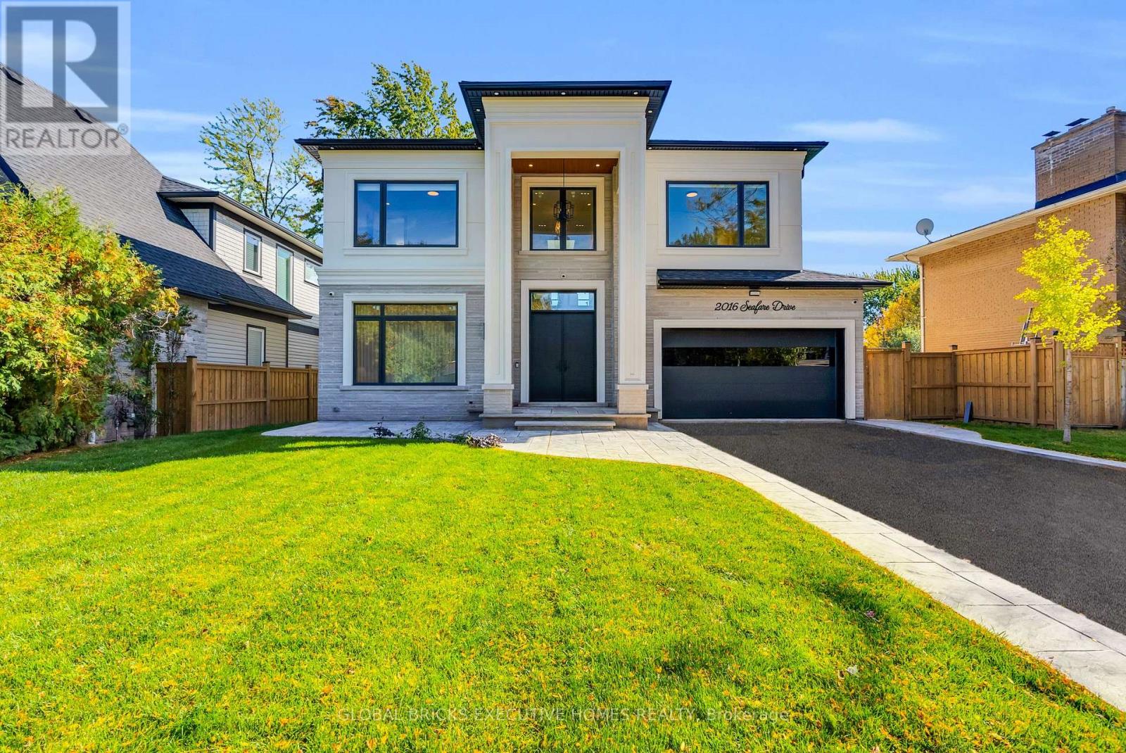 2016 Seafare Drive, Oakville, Ontario  L6L 1P6 - Photo 5 - W14080548