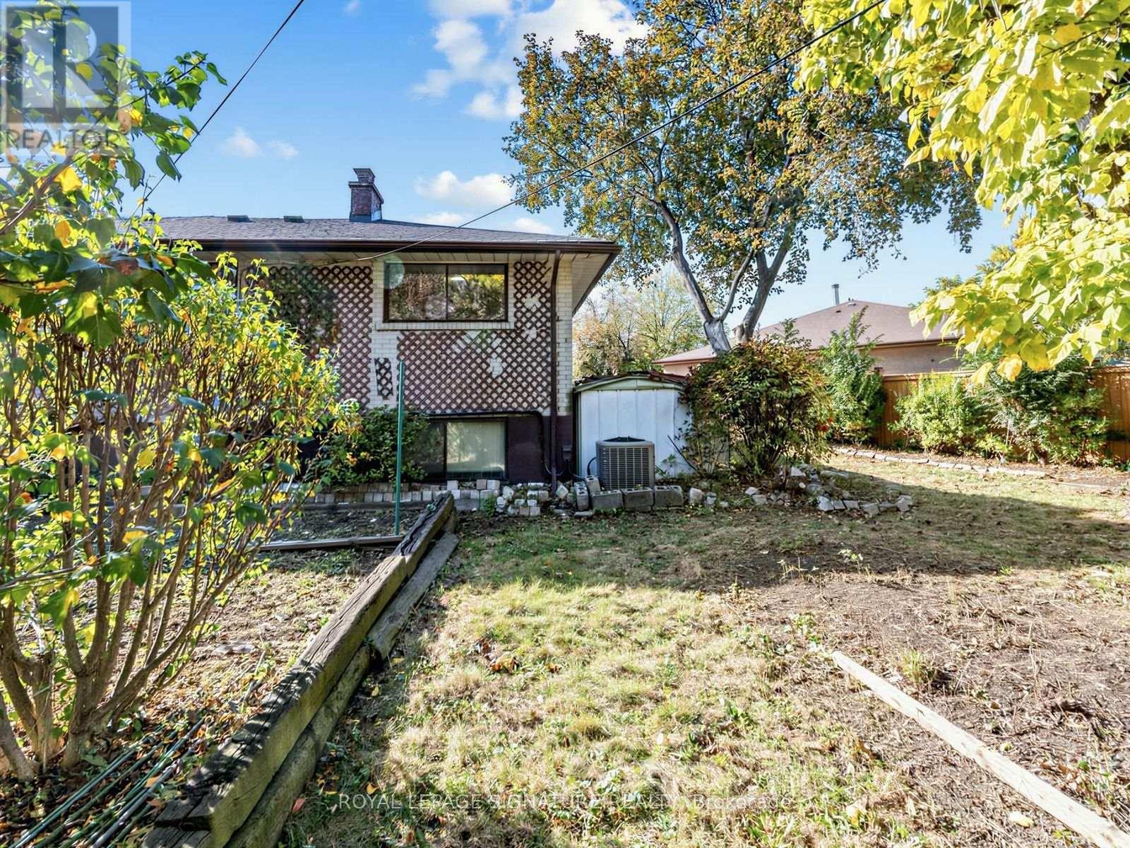 11 Albion Crescent, Brampton, Ontario  L6T 1L3 - Photo 27 - W14080564