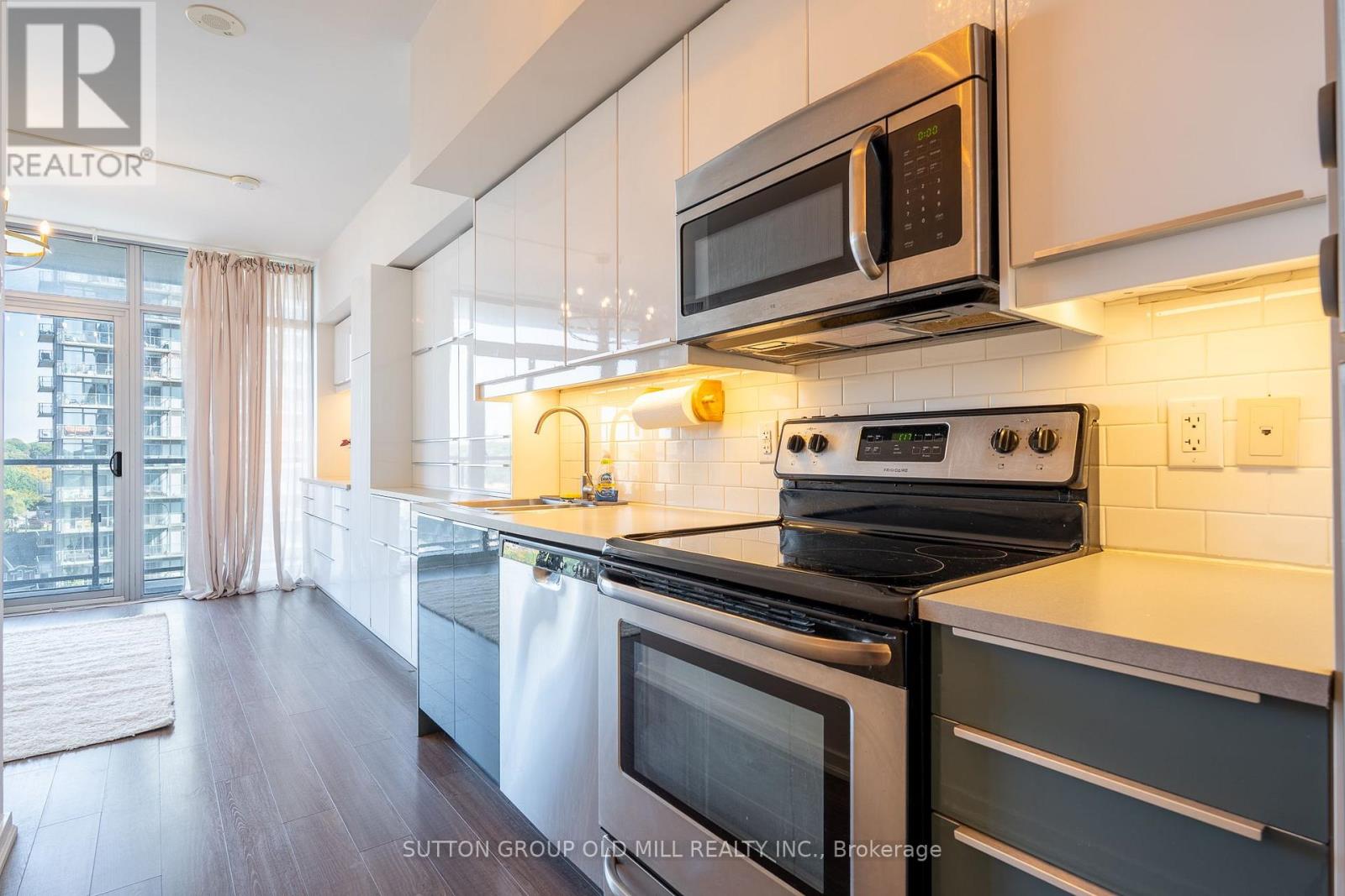 812 - 105 The Queensway, Toronto, Ontario  M6S 5B5 - Photo 14 - W14080584