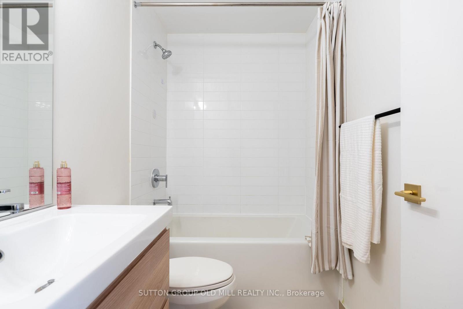 812 - 105 The Queensway, Toronto, Ontario  M6S 5B5 - Photo 18 - W14080584