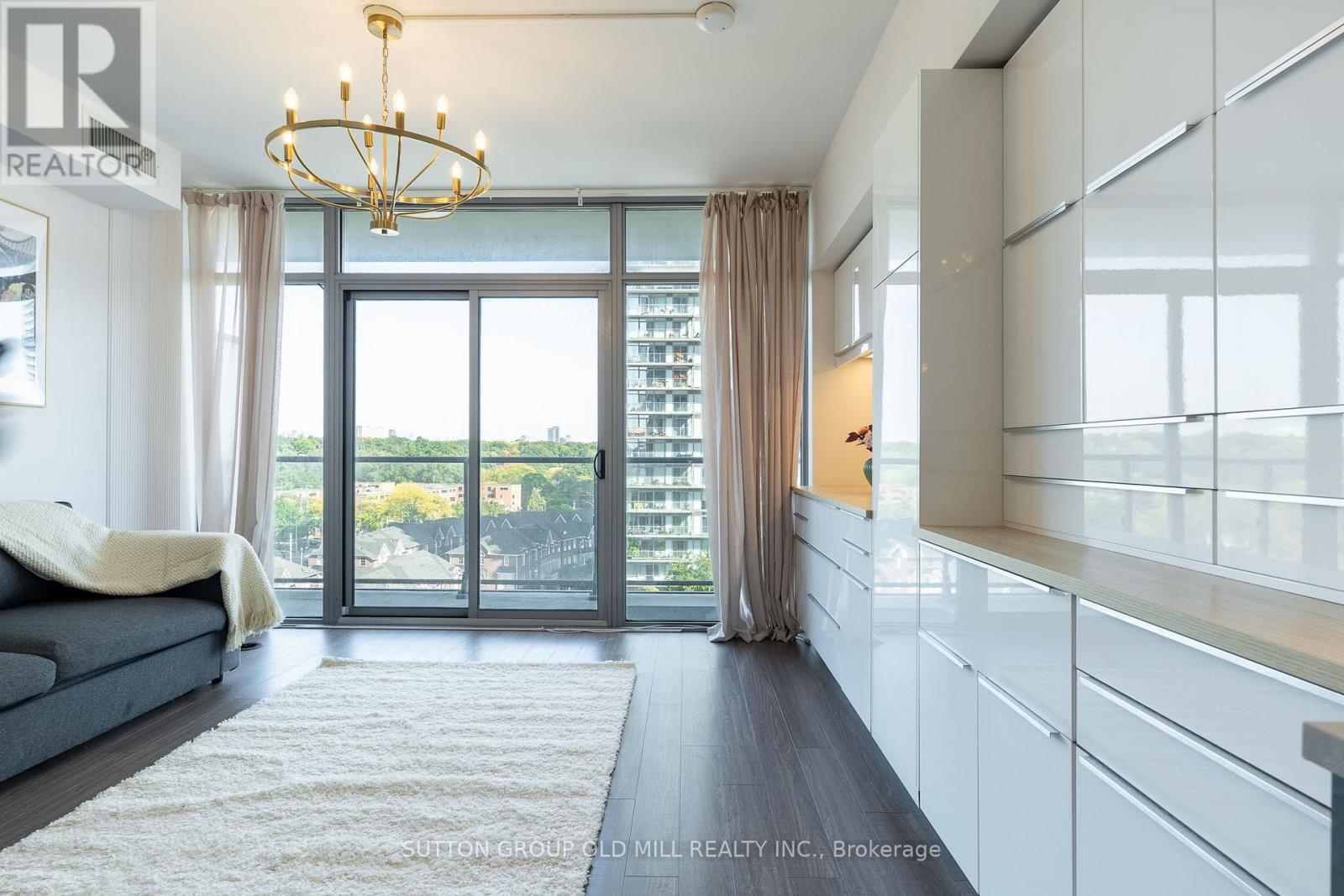 812 - 105 The Queensway, Toronto, Ontario  M6S 5B5 - Photo 3 - W14080584