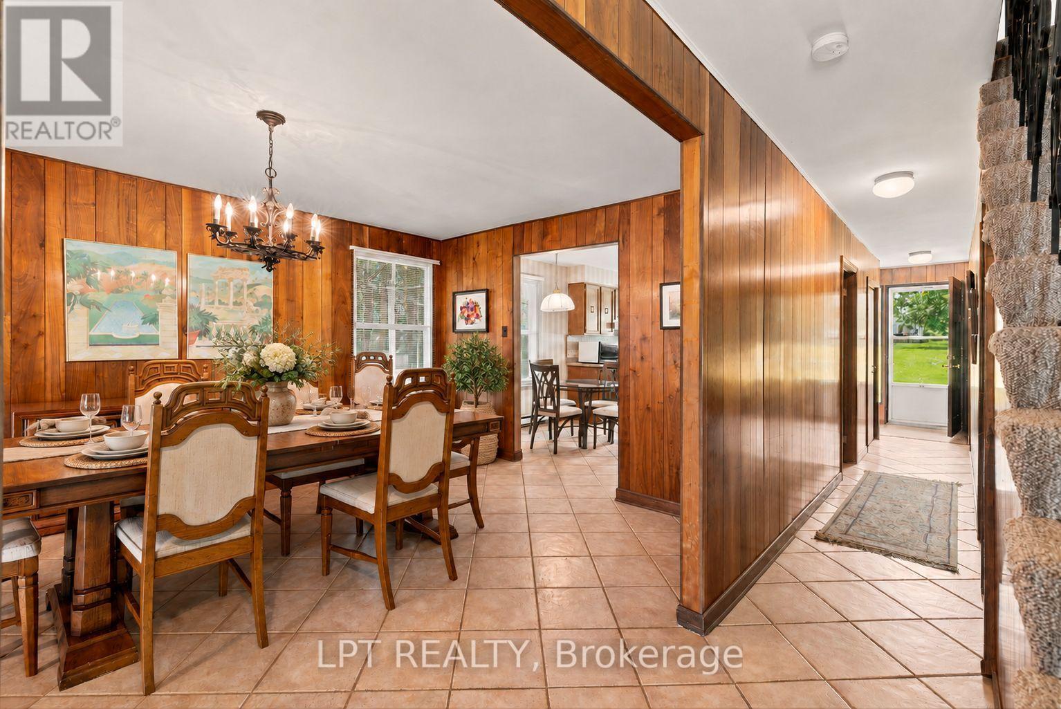 678 Lake Drive E, Georgina, Ontario  L0E 1S0 - Photo 19 - N14030396