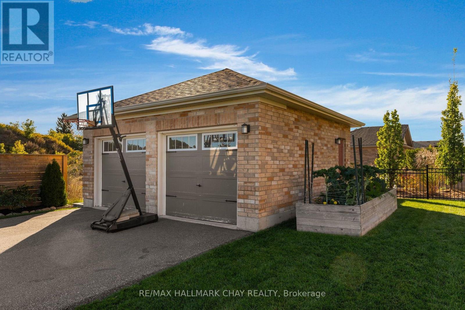 37 Nelson Street, Clearview, Ontario  L0M 1G0 - Photo 46 - S13823642