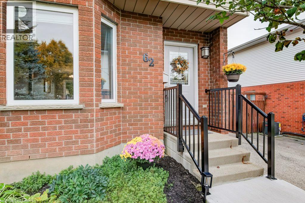 62 Village Green Way, Baden, Ontario  N3A 2V2 - Photo 5 - 40871018