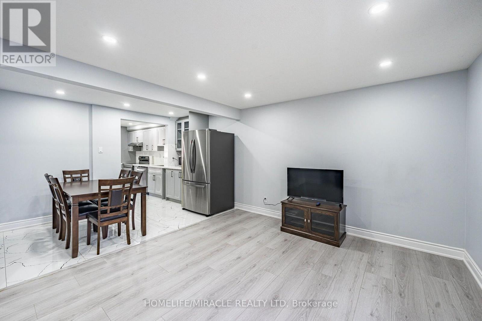 B - 425 Dunvegan Drive, Waterloo, Ontario  N2K 2C8 - Photo 15 - X14080294