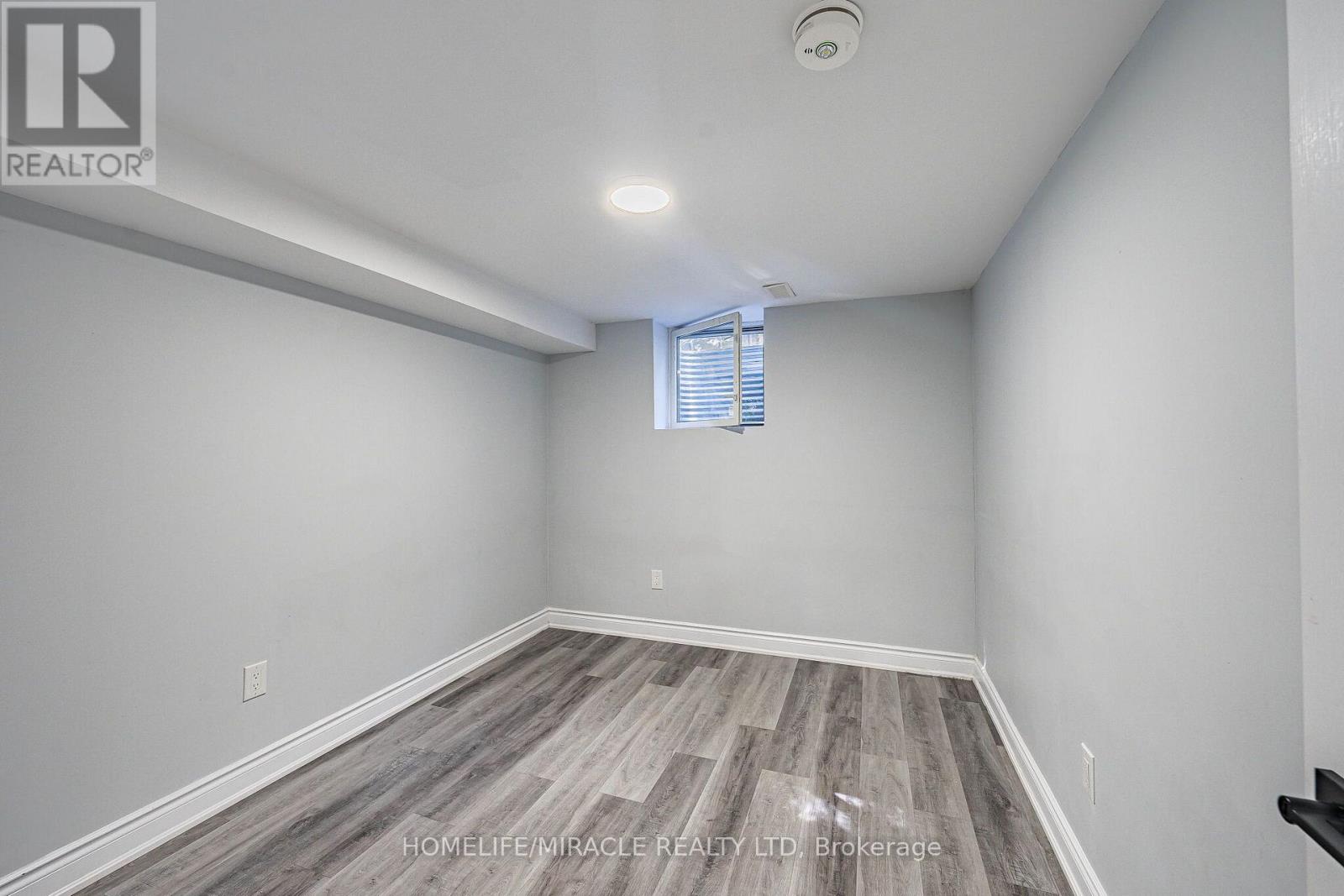 B - 425 Dunvegan Drive, Waterloo, Ontario  N2K 2C8 - Photo 40 - X14080294