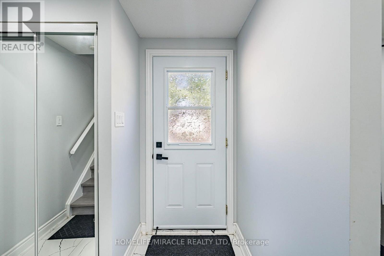 B - 425 Dunvegan Drive, Waterloo, Ontario  N2K 2C8 - Photo 6 - X14080294
