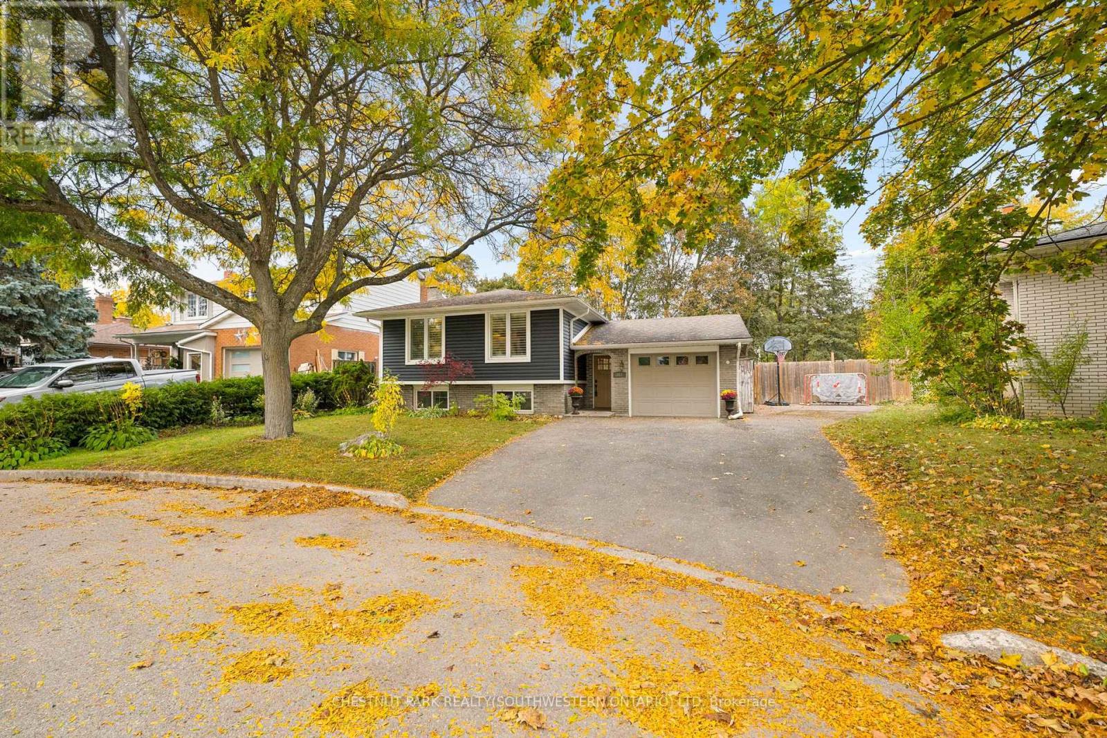 361 Lee Circle, Waterloo, Ontario  N2K 2L8 - Photo 4 - X14080296