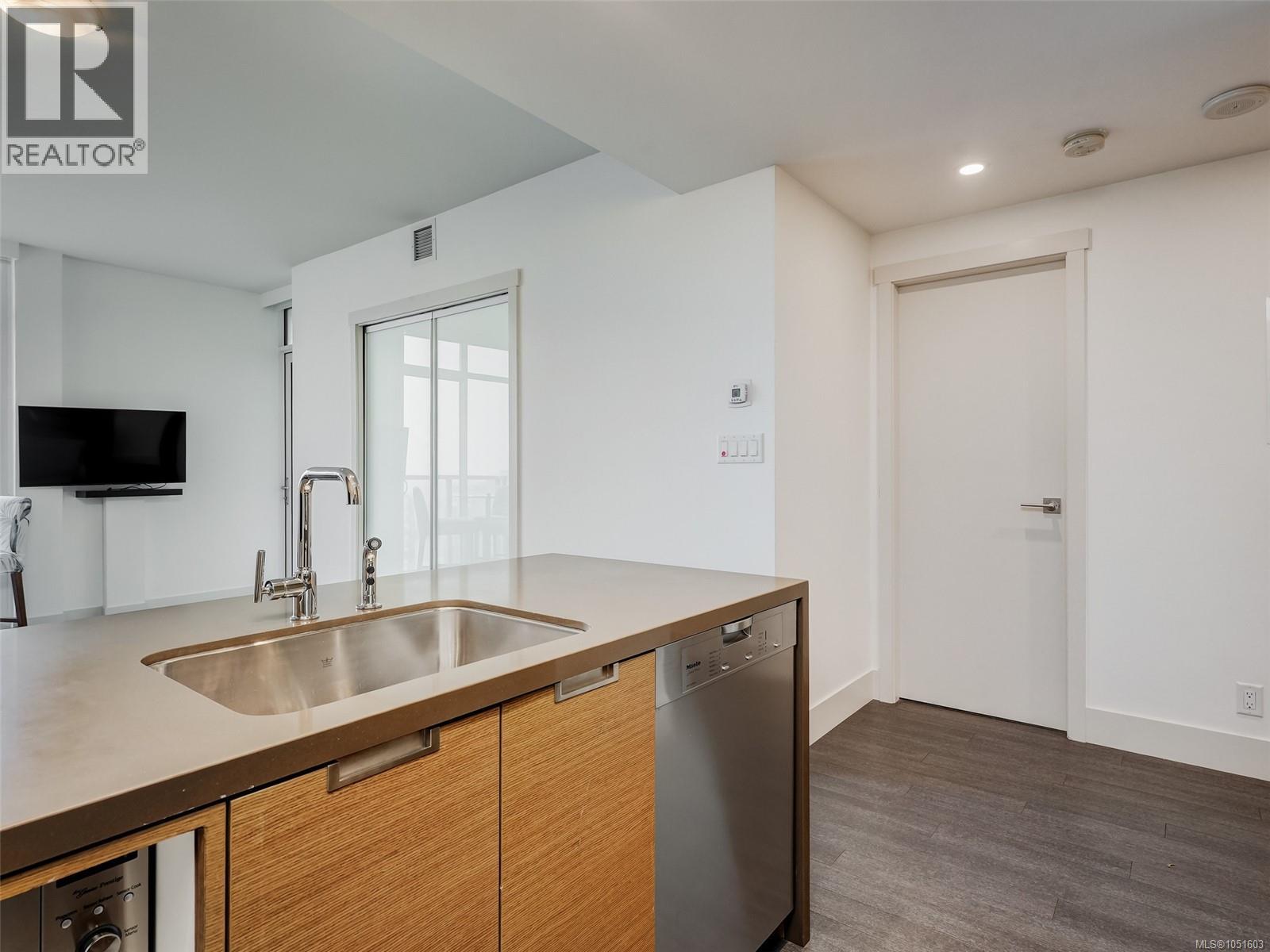 1207 83 Saghalie Rd, Victoria, British Columbia  V9A 0E7 - Photo 10 - 1051603