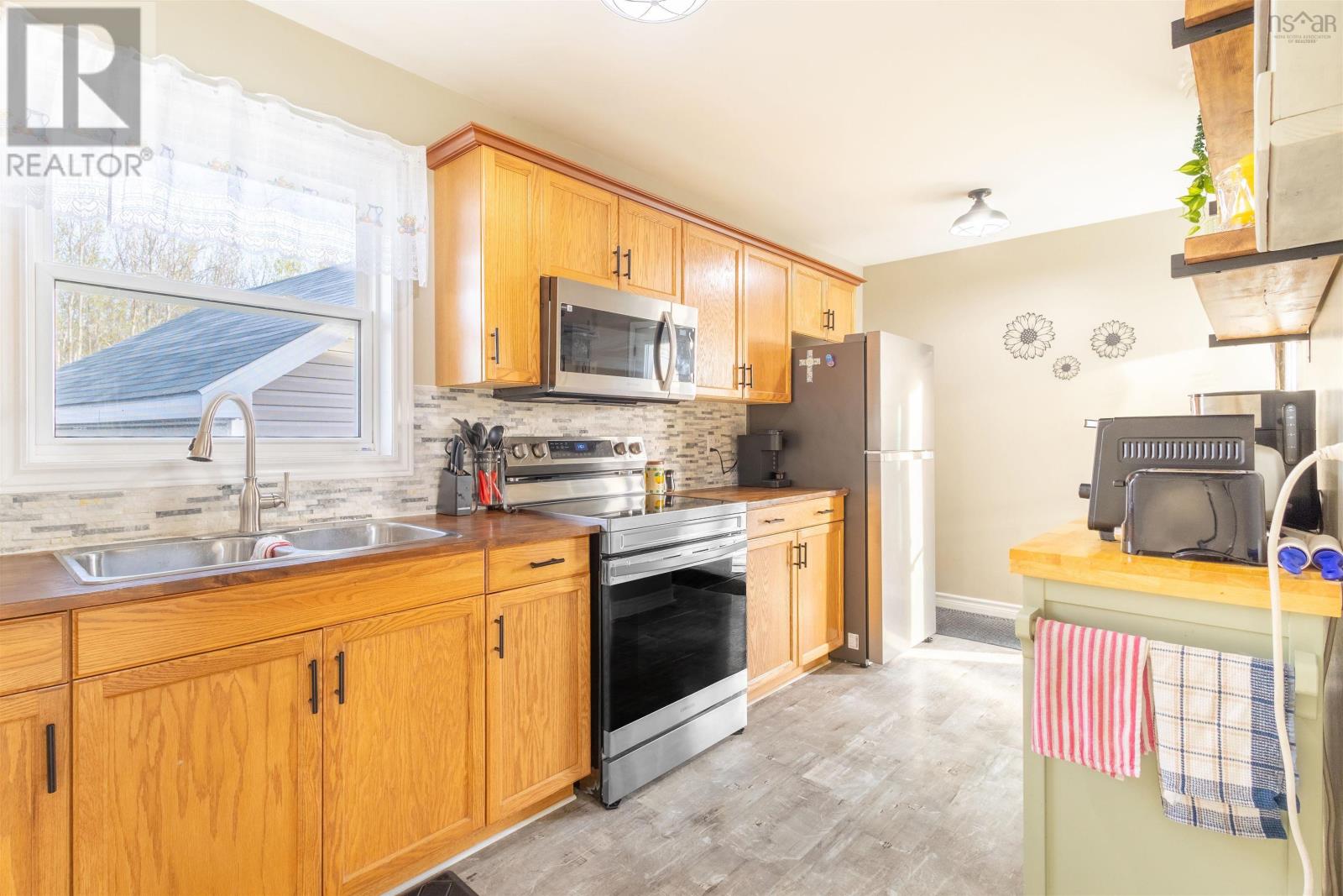 25 Macdonald Crescent, Sydney Mines, Nova Scotia  B1H 3H5 - Photo 17 - 202625464