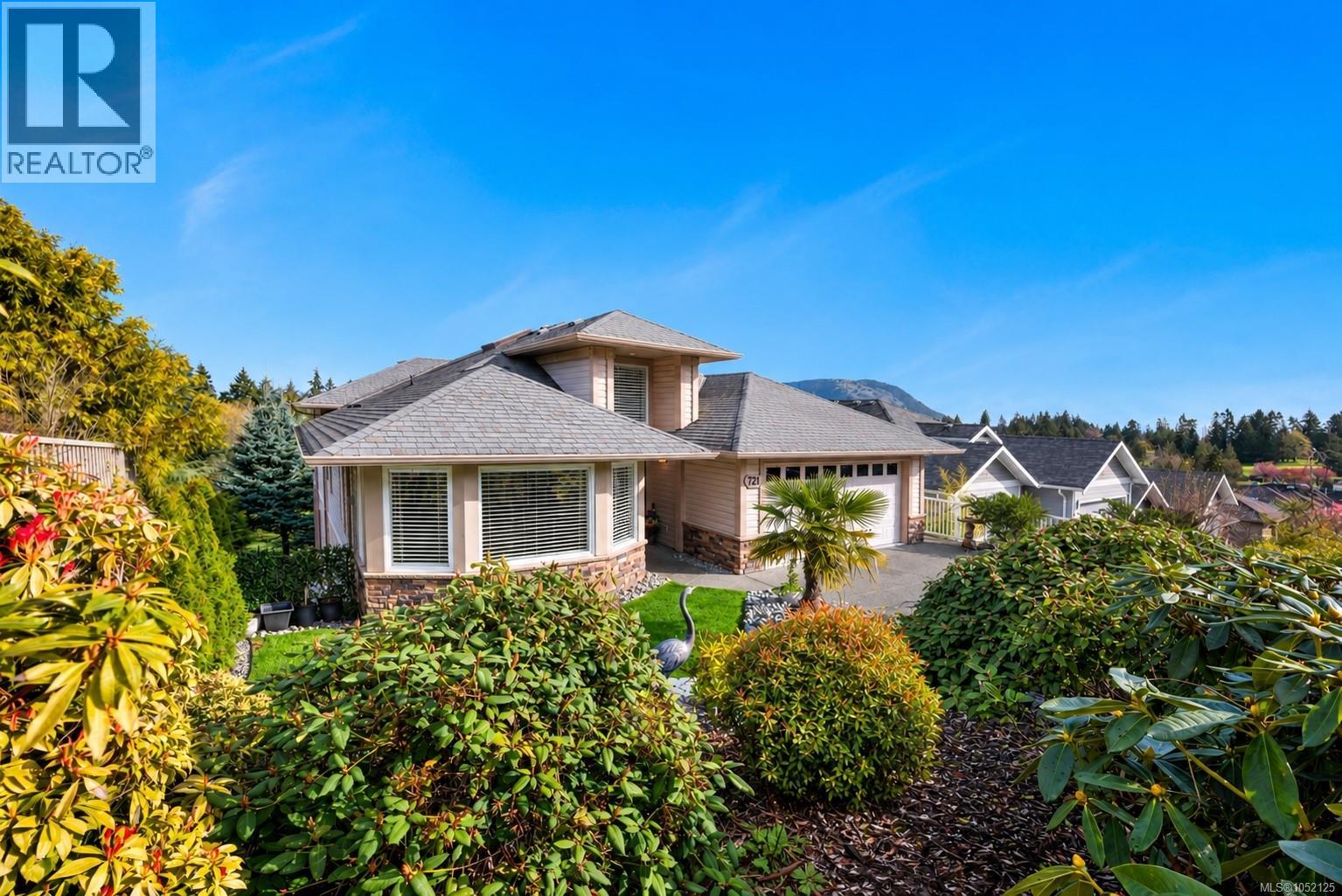 721 Country Club Dr
