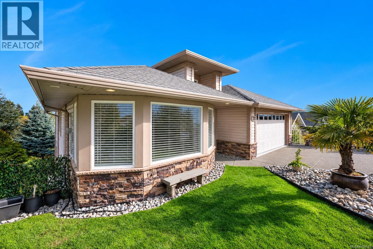 721 Country Club Dr