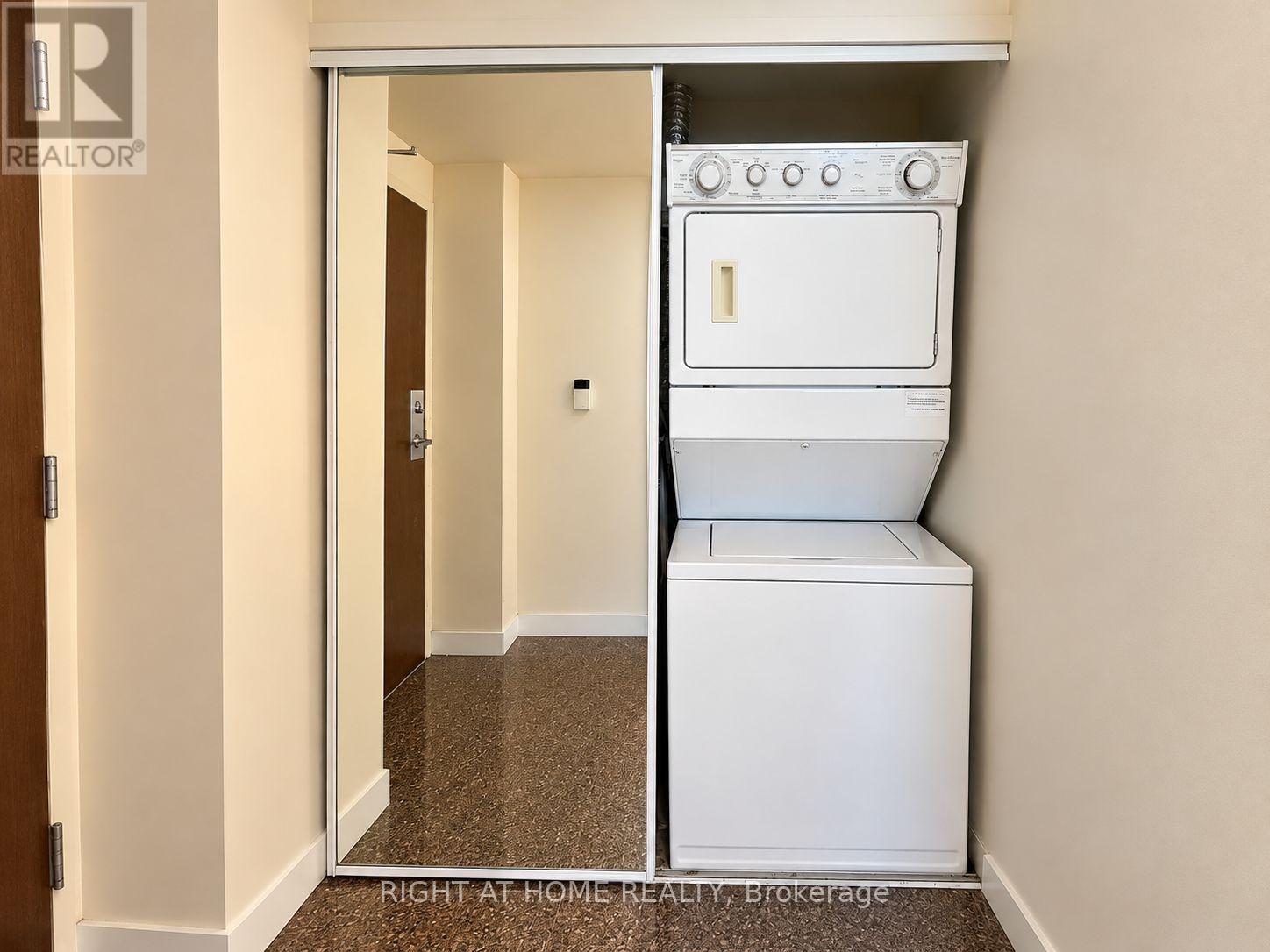 2905 - 35 Mariner Terrace, Toronto, Ontario  M5V 3V9 - Photo 14 - C14079838