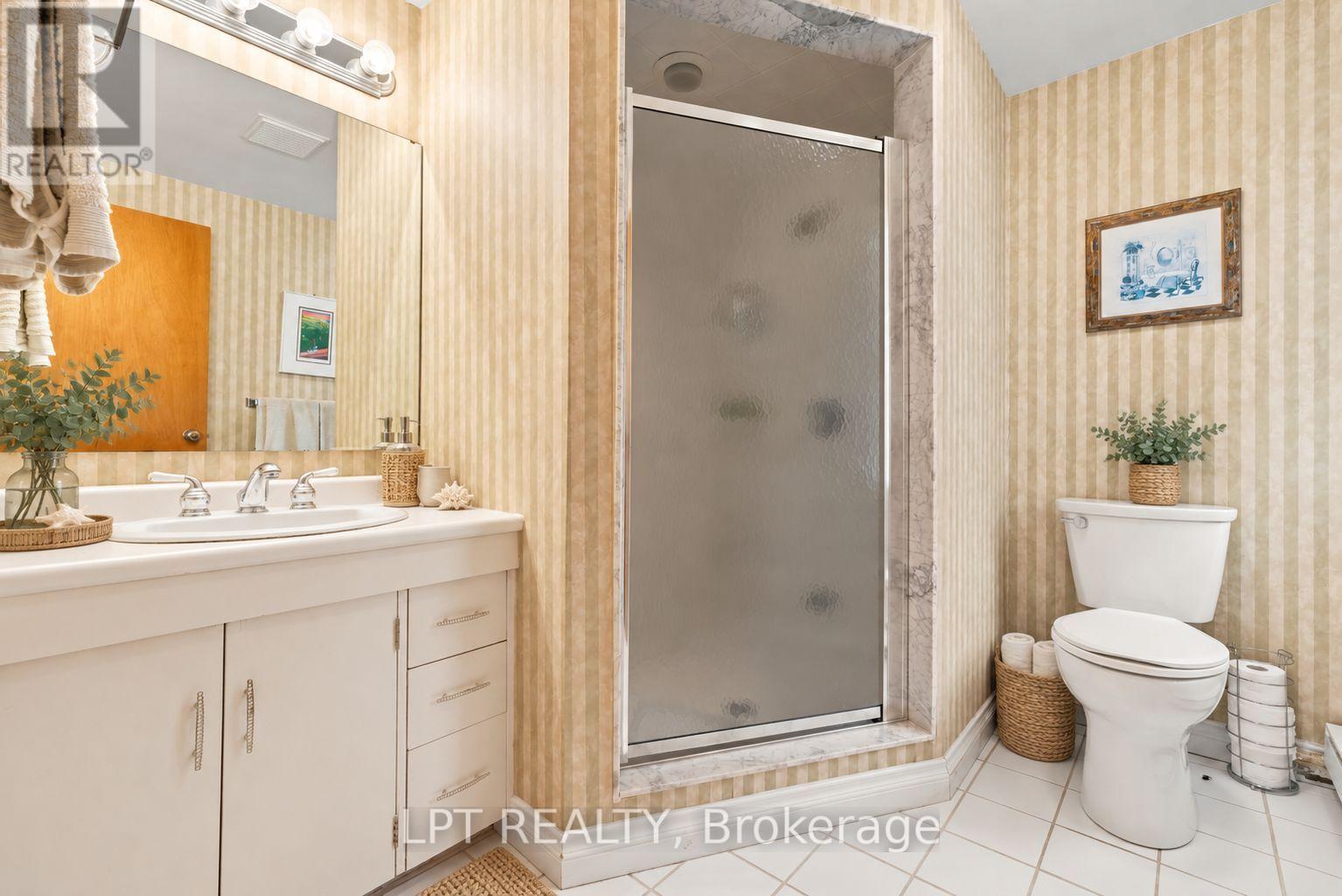 678 Lake Drive E, Georgina, Ontario  L0E 1S0 - Photo 38 - N14030396