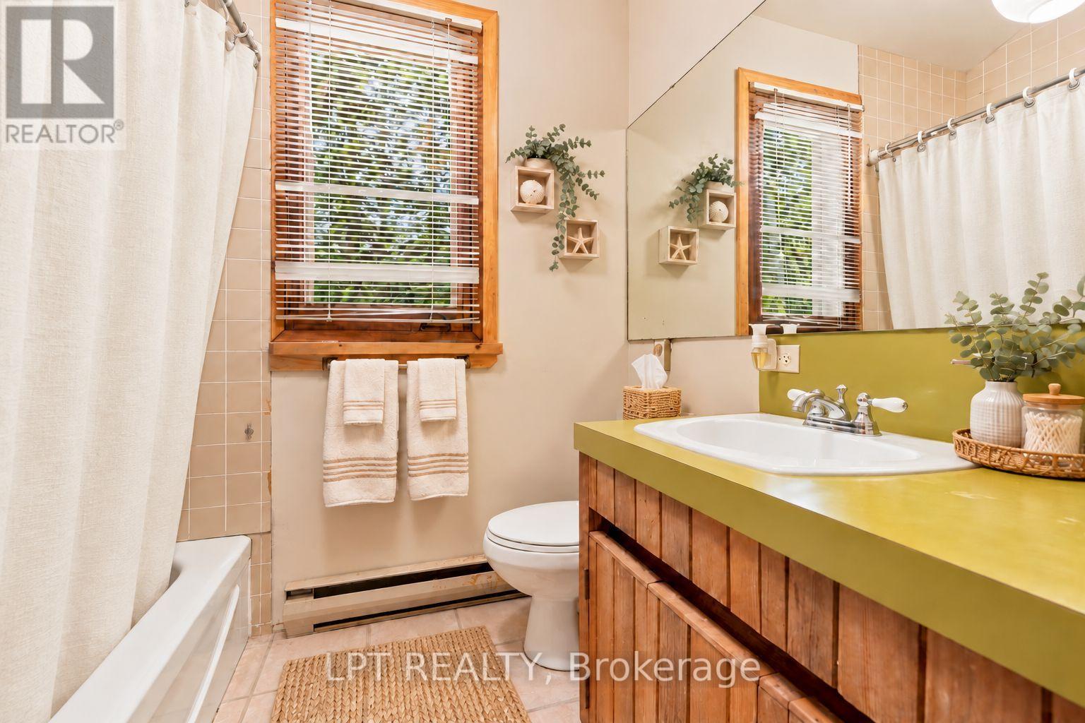 678 Lake Drive E, Georgina, Ontario  L0E 1S0 - Photo 46 - N14030396