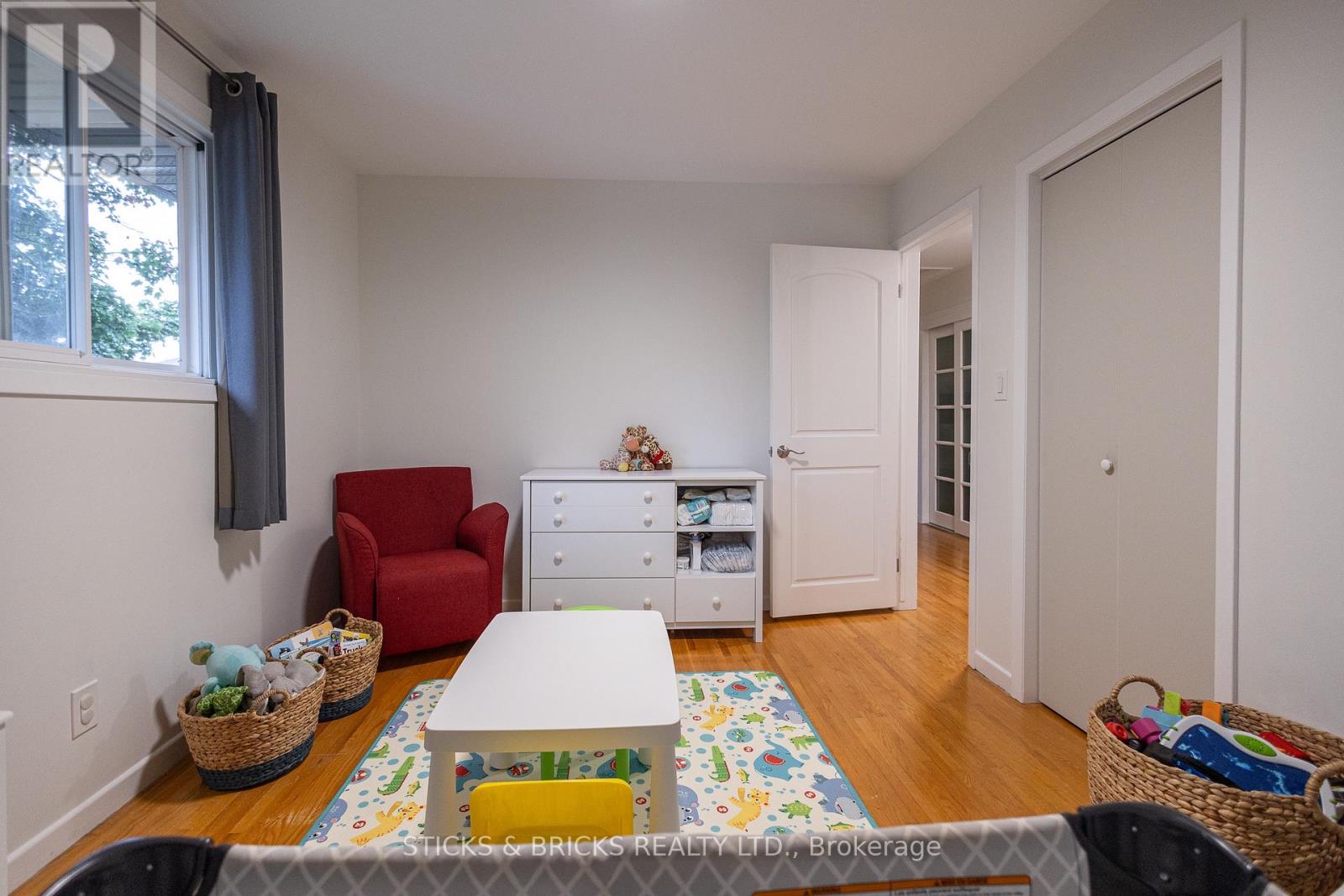 4479 Mitchell Avenue, Niagara Falls (Morrison), Ontario  L2E 6R6 - Photo 14 - X14080698