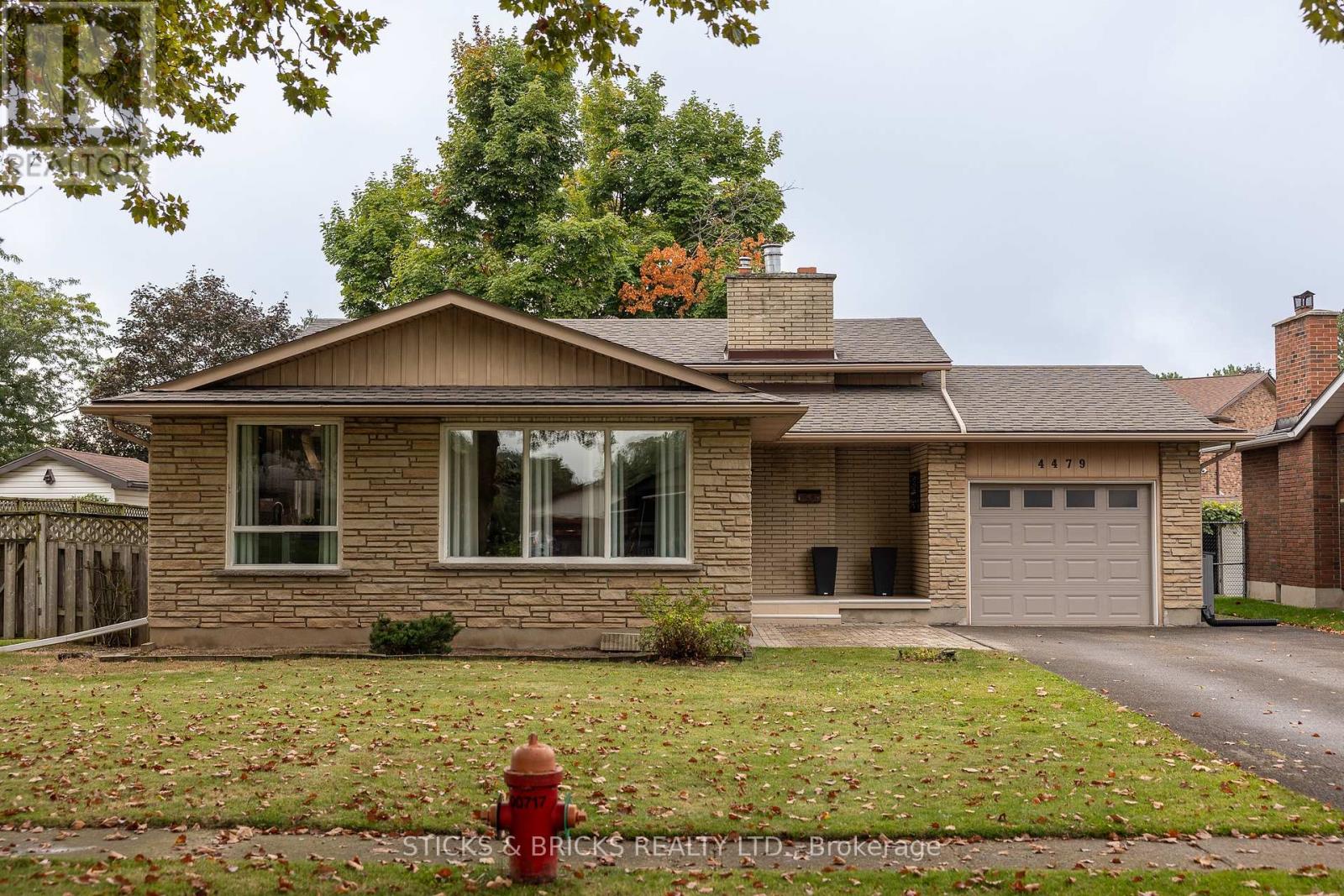 4479 Mitchell Avenue, Niagara Falls (Morrison), Ontario  L2E 6R6 - Photo 2 - X14080698