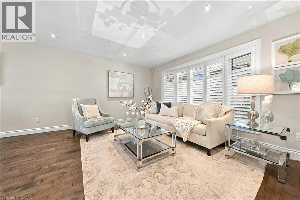 2231 Urwin Crescent, Oakville, Ontario  L6L 2T3 - Photo 4 - 40867369
