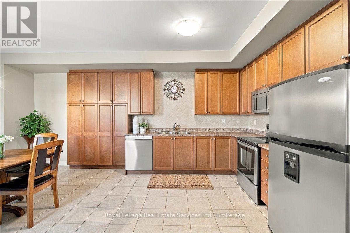 5569 Waterwind Crescent, Mississauga, Ontario  L5M 0G3 - Photo 13 - W14080650