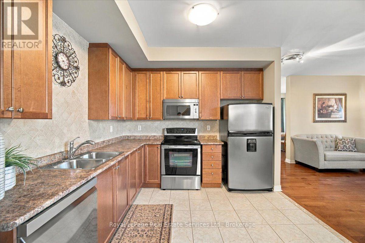 5569 Waterwind Crescent, Mississauga, Ontario  L5M 0G3 - Photo 15 - W14080650