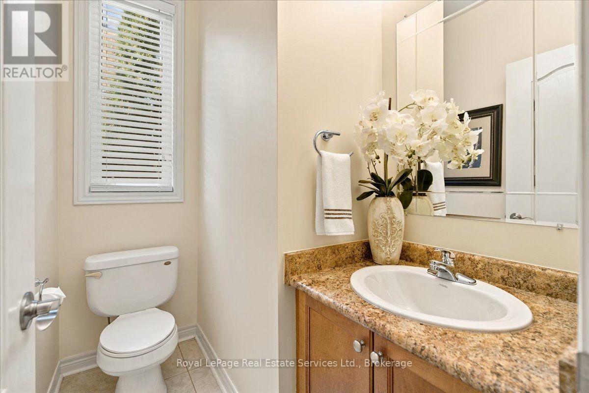 5569 Waterwind Crescent, Mississauga, Ontario  L5M 0G3 - Photo 22 - W14080650