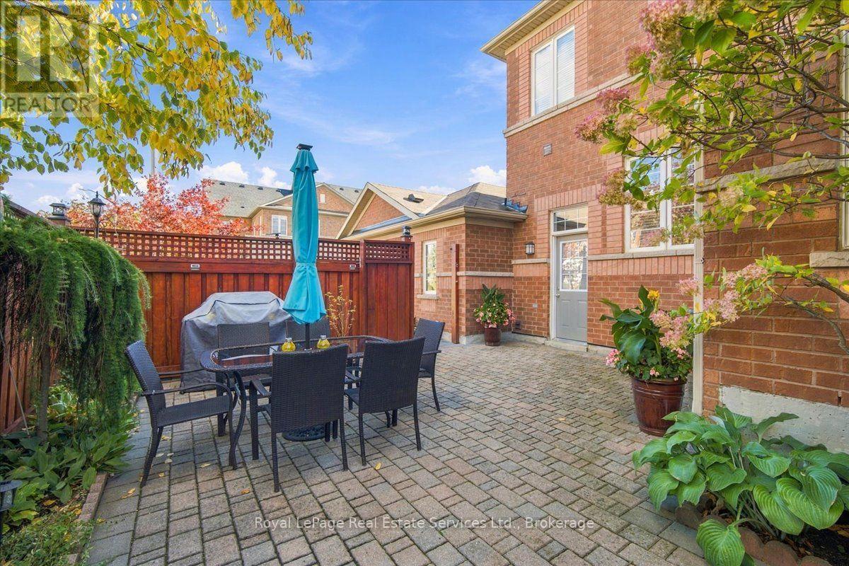 5569 Waterwind Crescent, Mississauga, Ontario  L5M 0G3 - Photo 38 - W14080650
