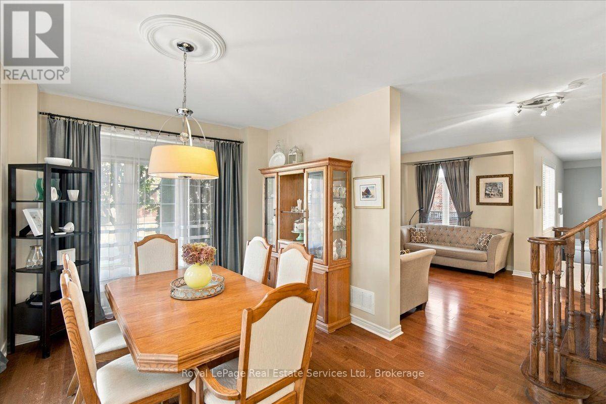 5569 Waterwind Crescent, Mississauga, Ontario  L5M 0G3 - Photo 8 - W14080650
