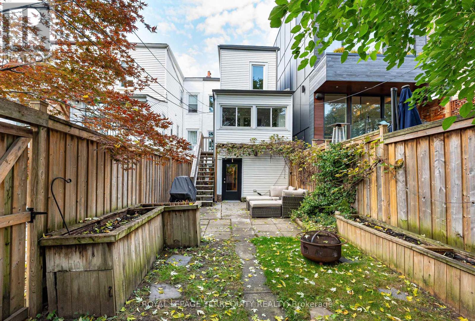 45 Dingwall Avenue, Toronto, Ontario  M4J 1C4 - Photo 32 - E14032852
