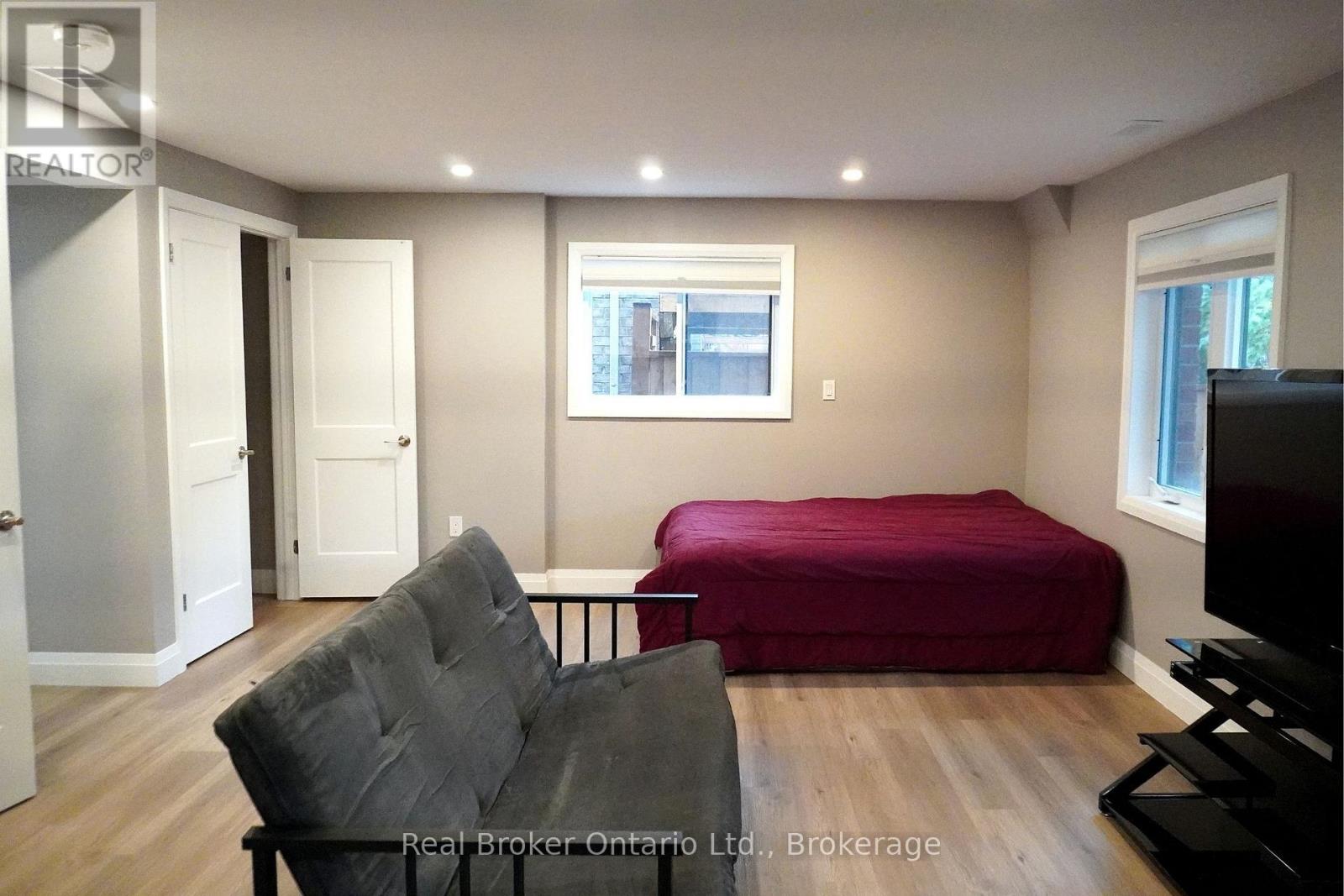 Lower Unit - 1009 Wright Drive, Midland, Ontario  L4R 0E4 - Photo 5 - S14080750
