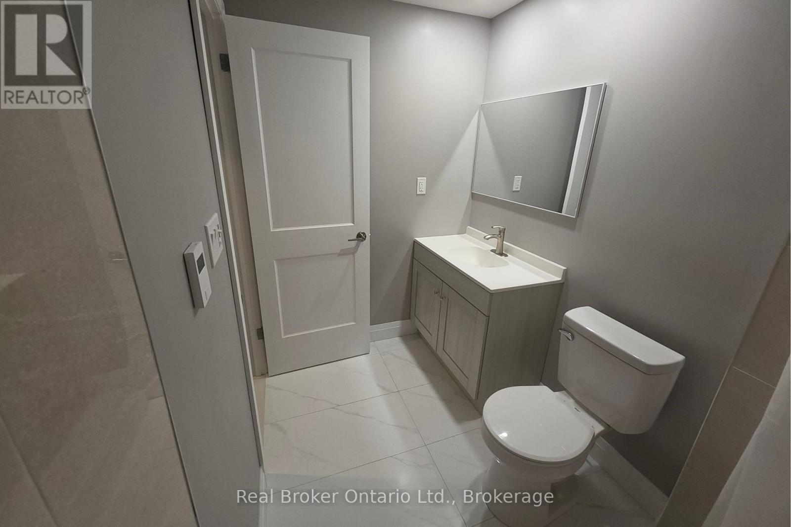 Lower Unit - 1009 Wright Drive, Midland, Ontario  L4R 0E4 - Photo 8 - S14080750