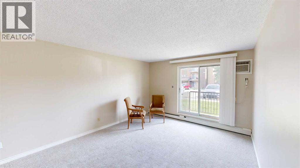 107, 405 Columbia Boulevard W