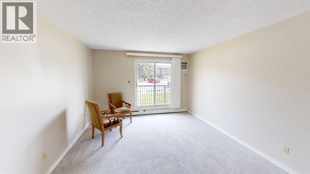 107, 405 Columbia Boulevard W
