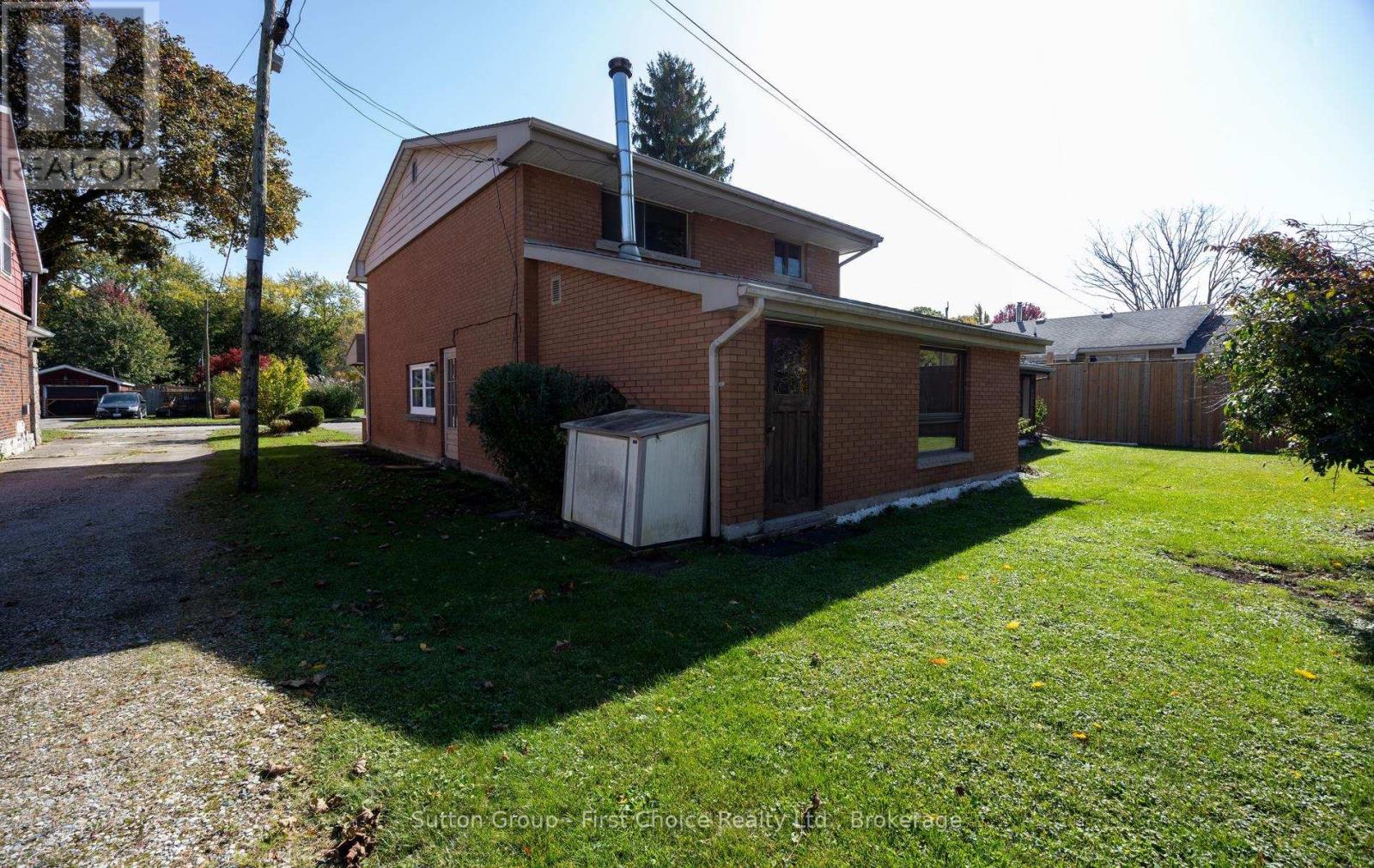 12 Mcculloch Street, Stratford, Ontario  N5A 2V7 - Photo 40 - X14032602