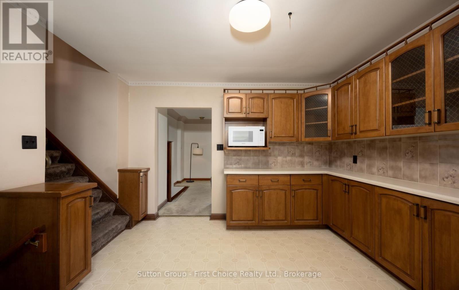 12 Mcculloch Street, Stratford, Ontario  N5A 2V7 - Photo 9 - X14032602