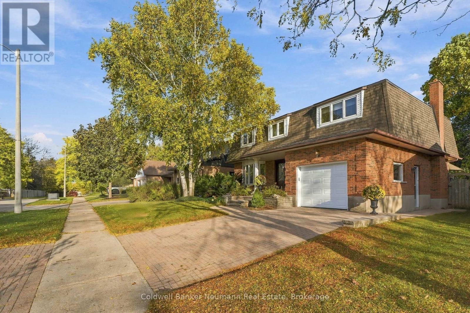 34 Kron Drive, Guelph, Ontario  N1G 3B5 - Photo 2 - X14080796